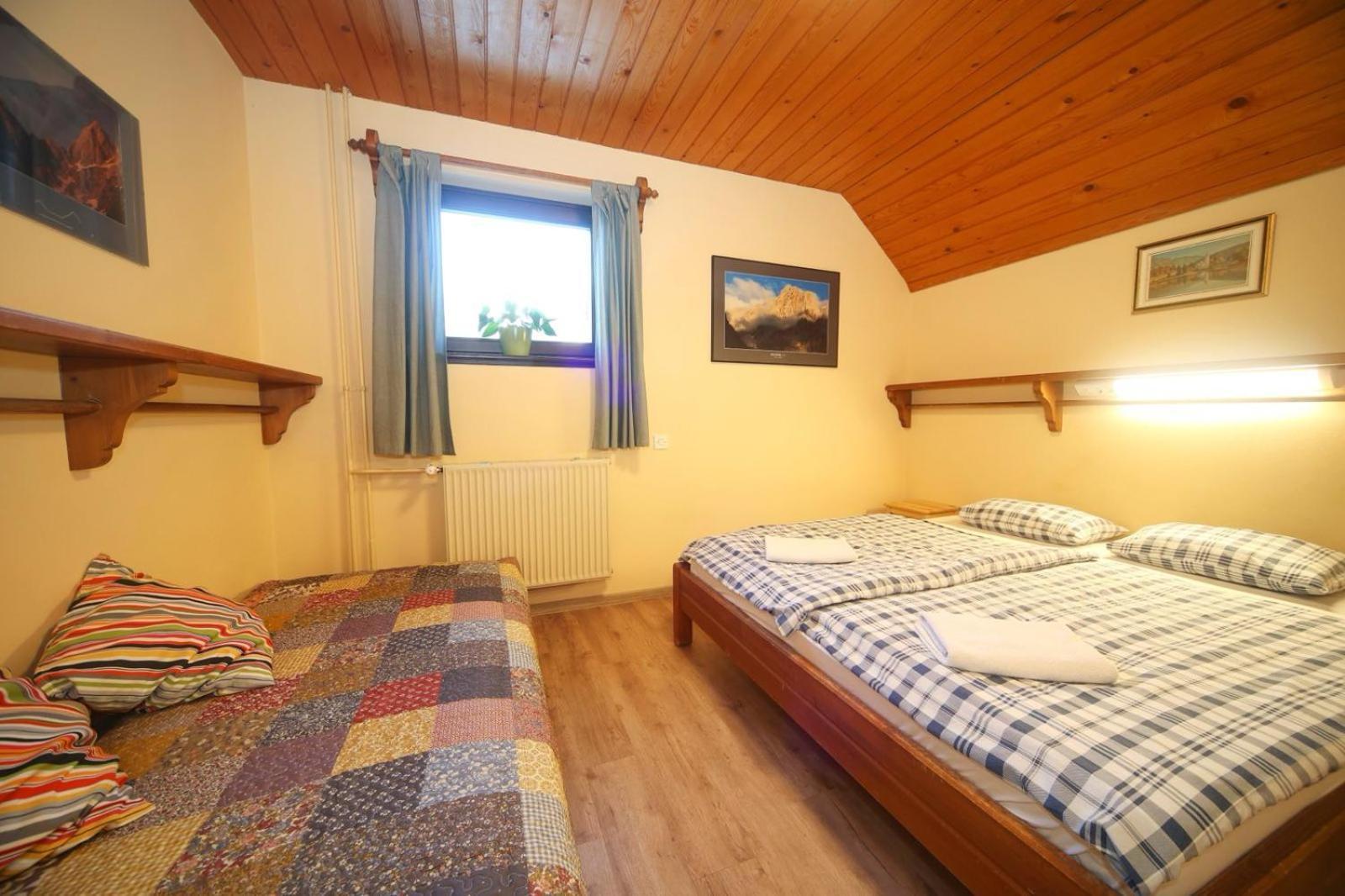 Planinska Koca Na Gozdu Hotel Kranjska Gora Ngoại thất bức ảnh