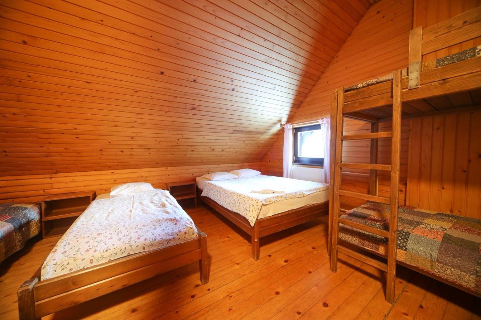 Planinska Koca Na Gozdu Hotel Kranjska Gora Ngoại thất bức ảnh