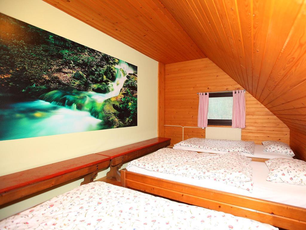 Planinska Koca Na Gozdu Hotel Kranjska Gora Ngoại thất bức ảnh