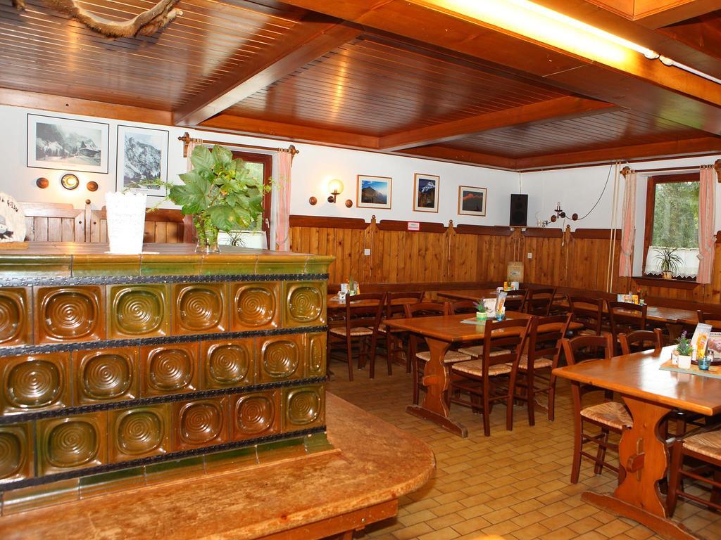 Planinska Koca Na Gozdu Hotel Kranjska Gora Ngoại thất bức ảnh