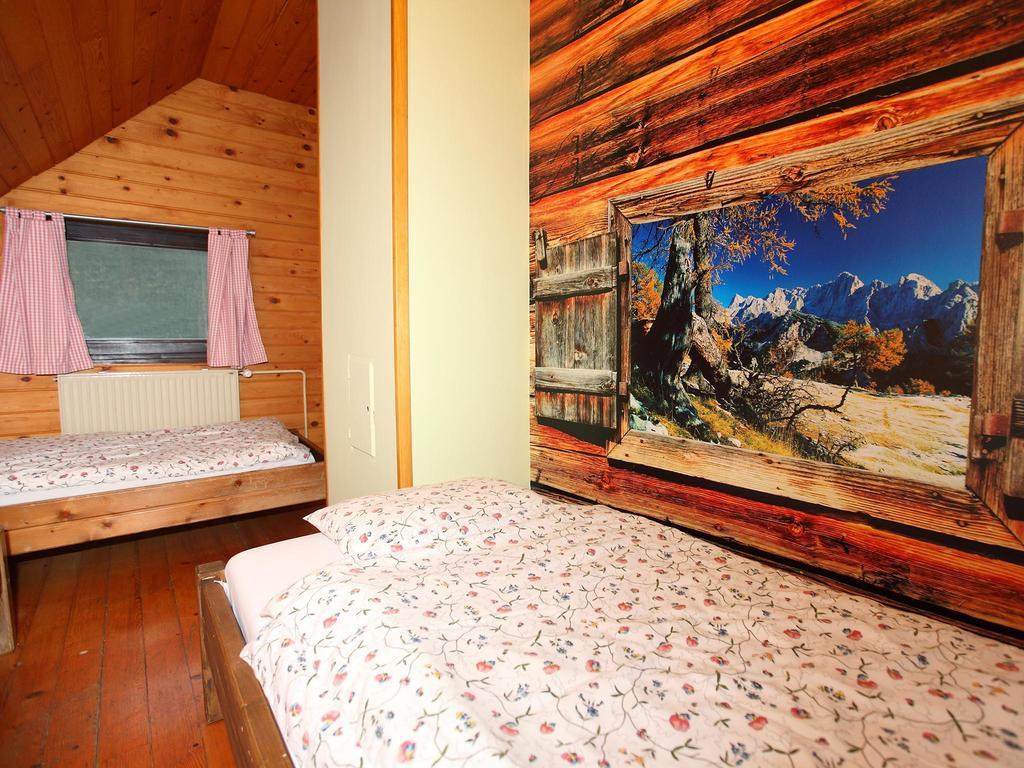Planinska Koca Na Gozdu Hotel Kranjska Gora Ngoại thất bức ảnh